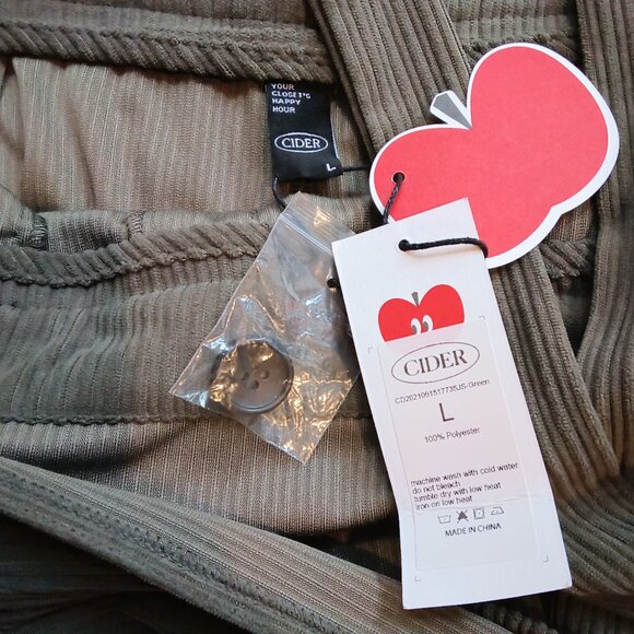 Cider 💚 Womens Adorable Olive Green Corduroy Wide Leg Overalls 💚 - Picture 7 of 16